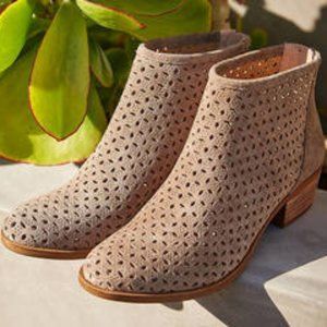 Lucky Brand | Bergyn Bootie in Taupe